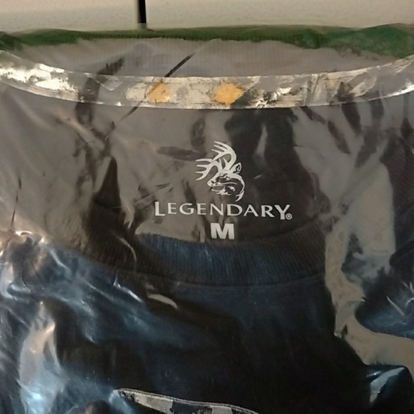 Legendary WHITETAILS tee. - Picture 2 of 2